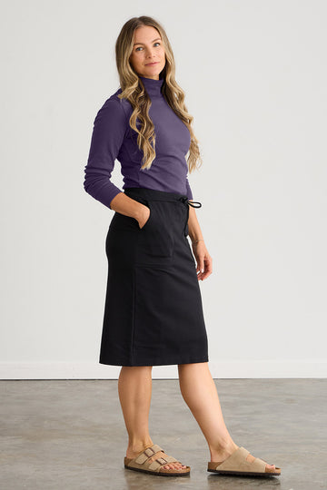womens organic midi skirt with pockets black - fair indigo-ethically made