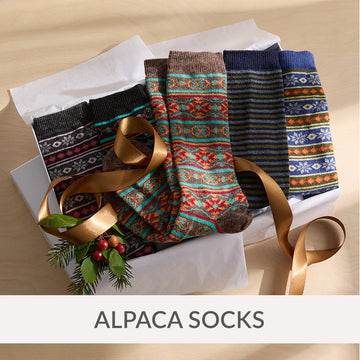 alpaca pattern socks